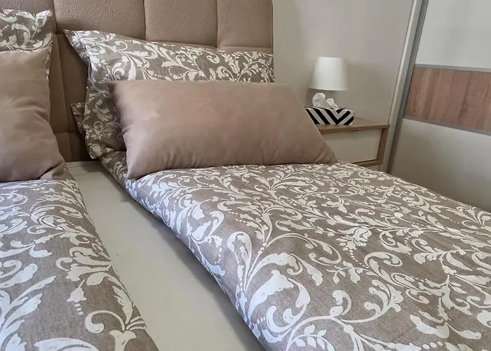 Bulevar Free Garage 4 *